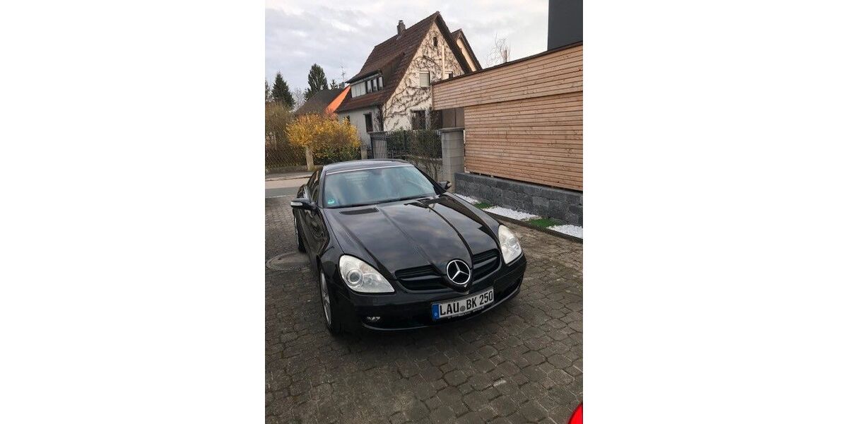 Mercedes-Benz SLK 200 141.000 km 6.900 &euro; Altdorf b. Nürnberg 90518