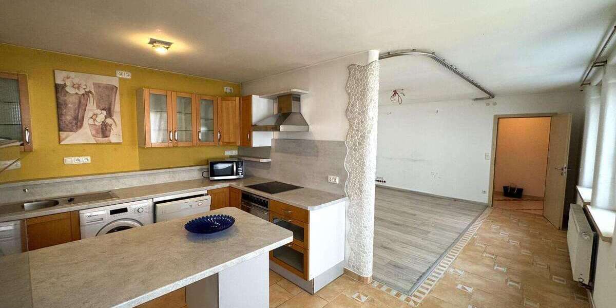 Etagenwohnung Fürth Altstadt - 2 Zimmer, 62 m&sup2;, 176.000&euro; | Angebot:25435333