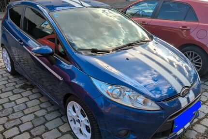 Ford Fiesta 95.373 km 5.000 &euro; Fürth 90768