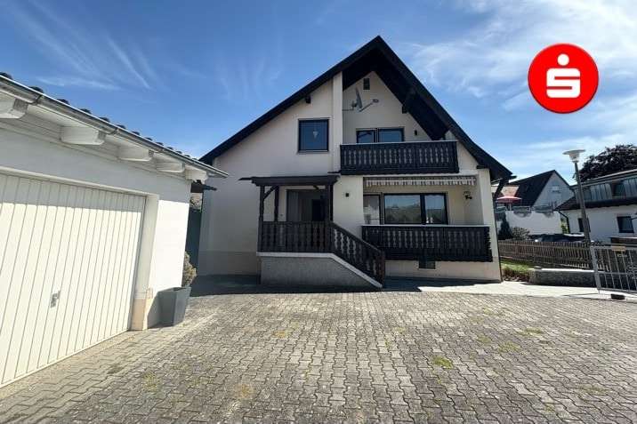 Einfamilienhaus Burgthann - 8 Zimmer, 186 m&sup2;, 449.000&euro; | Angebot:25199006