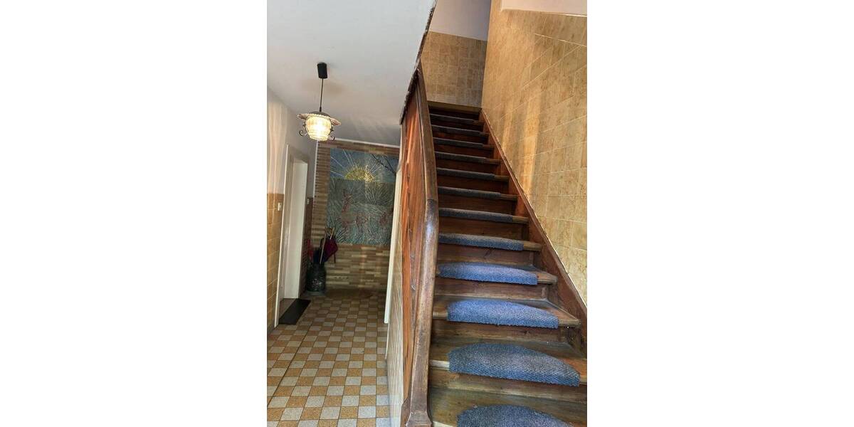 Einfamilienhaus Weisendorf / Oberlindach Oberlindach - 9 Zimmer, 205 m&sup2;, 1.595&euro; | Angebot:25672959