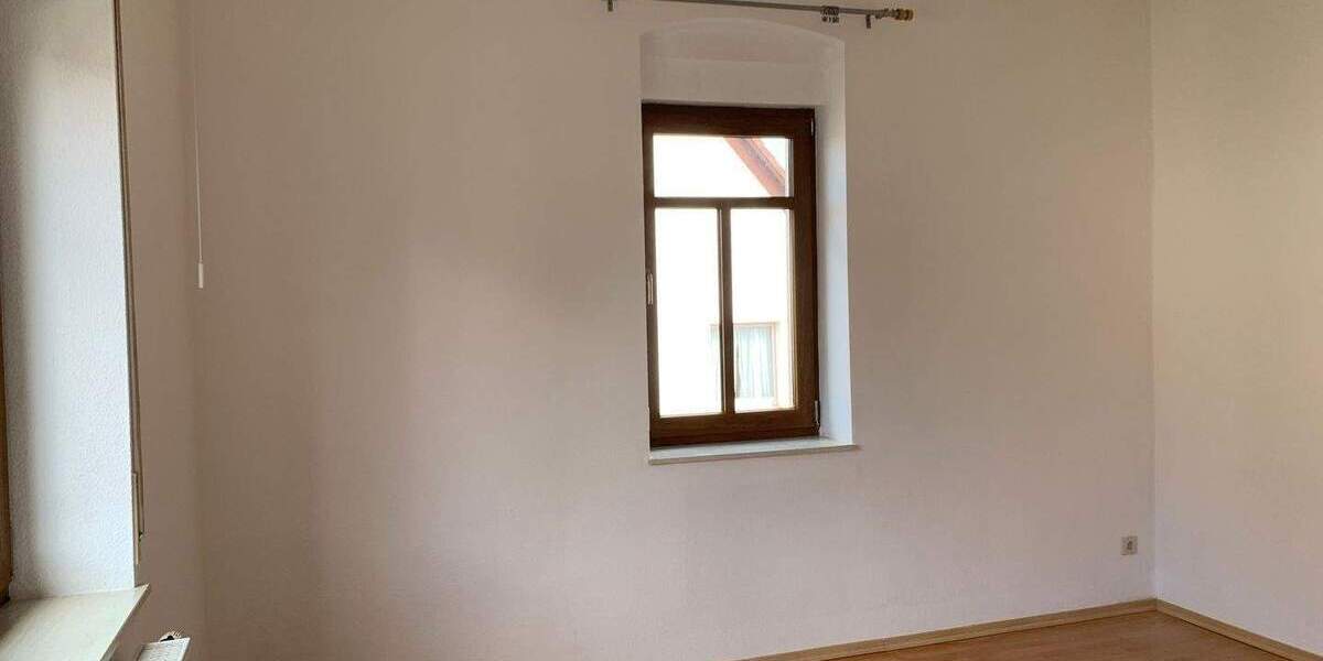 Etagenwohnung Neustadt an der Aisch Neustadt - 3 Zimmer, 86 m&sup2;, 790&euro; | Angebot:25660941