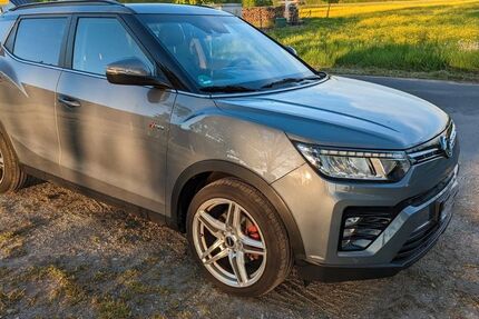 SsangYong Tivoli 9.200 km 14.000 &euro; Lonnerstadt 91475