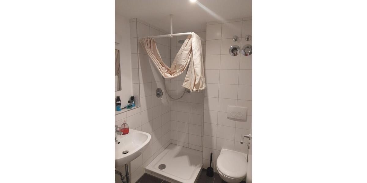 Etagenwohnung Buckenhof - 1 Zimmer, 17 m&sup2;, 290&euro; | Angebot:25268762