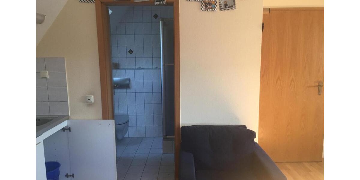 Dachgeschoßwohnung Erlangen Alterlangen - 1 Zimmer, 22 m&sup2;, 460&euro; | Angebot:25886311