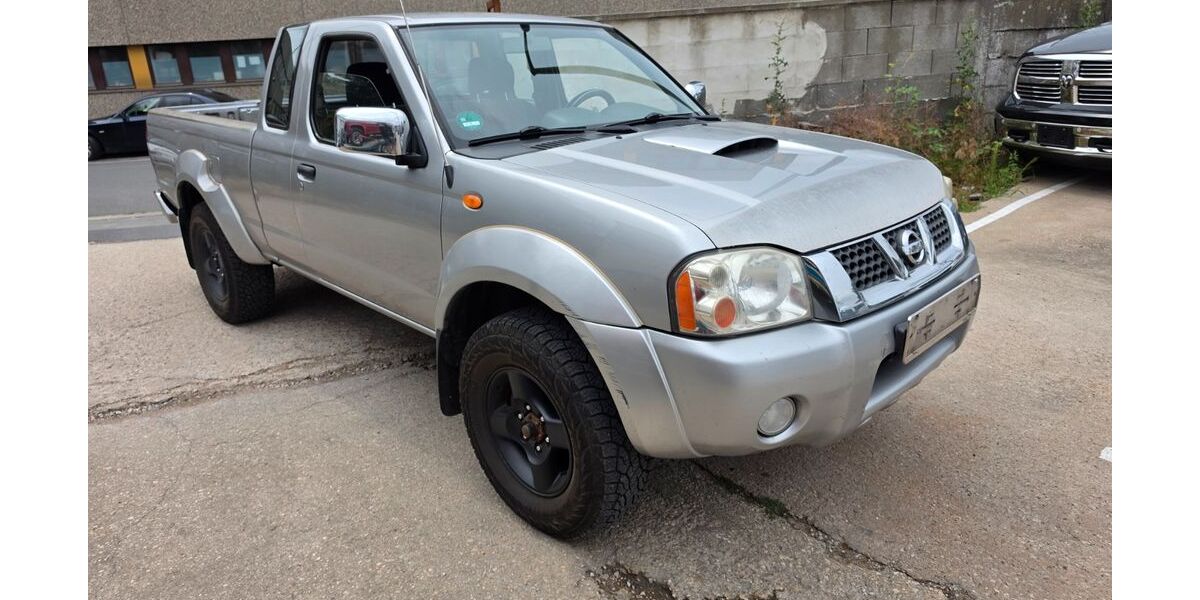 Nissan Navara 279.000 km 4.899 &euro; Nürnberg 90441
