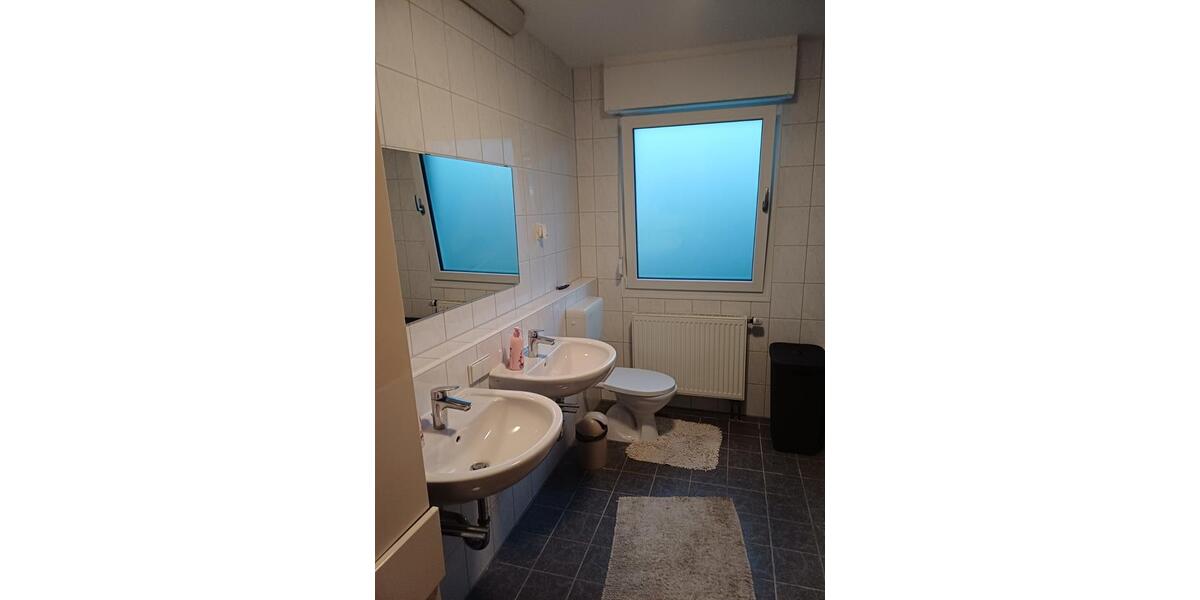 Doppelhaushälfte Schnaittach - 9 Zimmer, 270 m&sup2;, 599.000&euro; | Angebot:25999544