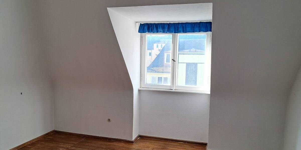 Doppelhaushälfte Erlangen Innenstadt - 9 Zimmer, 230 m&sup2;, 1.180.000&euro; | Angebot:25735022