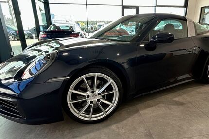 Porsche 992 30.500 km 147.800 &euro; Roßtal 90574