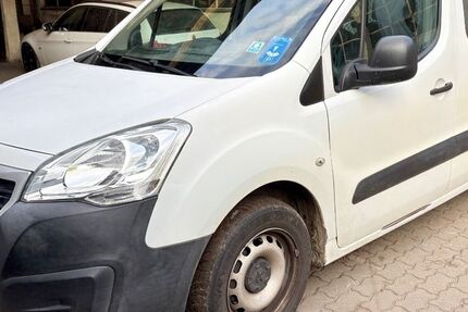 Peugeot Partner 210.000 km 3.000 &euro; Nürnberg 90439