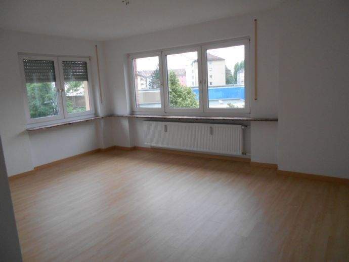 Etagenwohnung Nürnberg Rennweg - 3 Zimmer, 82 m&sup2;, 900&euro; | Angebot:25727667