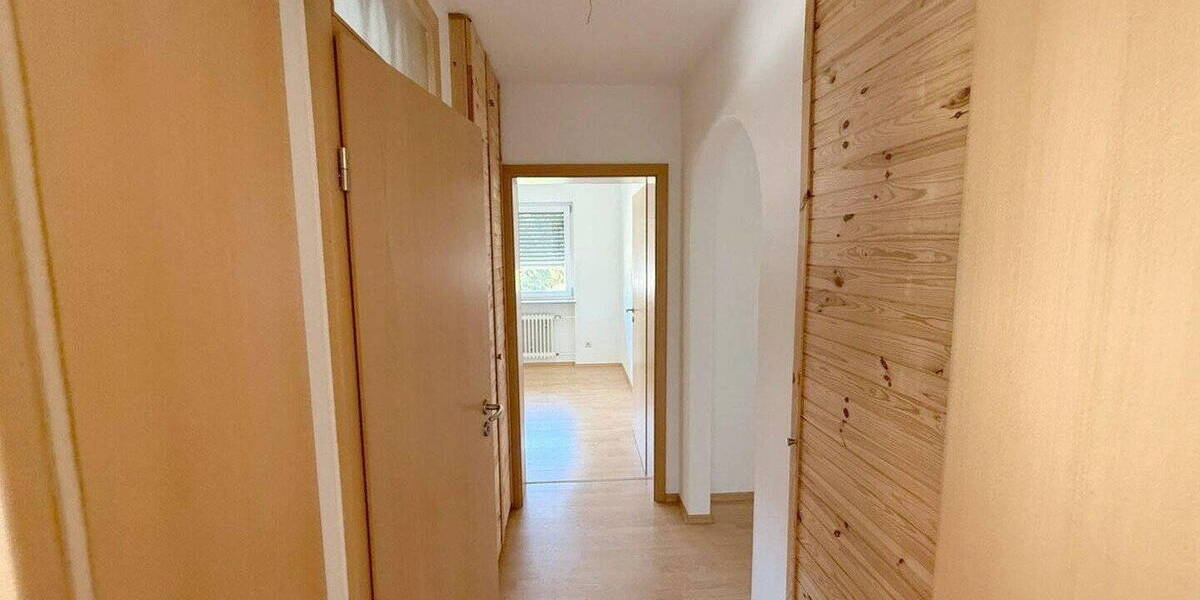 Etagenwohnung Fürth Unterfürberg - 4 Zimmer, 104 m&sup2;, 900&euro; | Angebot:26795100