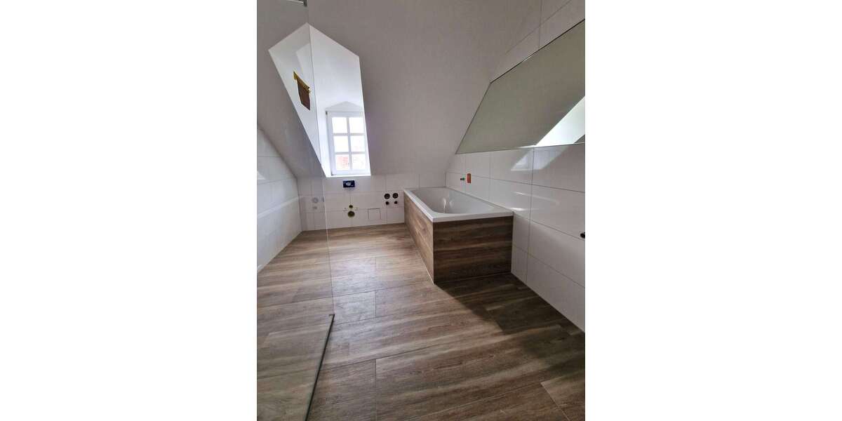 Etagenwohnung Fürth Südstadt - 3.5 Zimmer, 102 m&sup2;, 1.224&euro; | Angebot:27005606