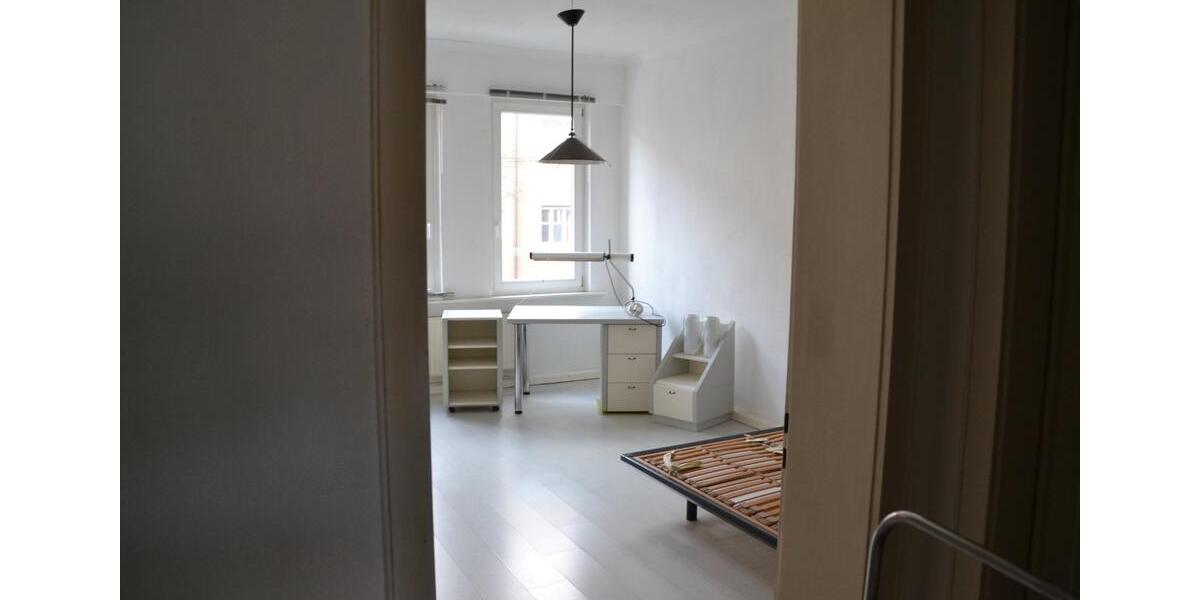 Etagenwohnung Nürnberg Gibitzenhof - 2.5 Zimmer, 72 m&sup2;, 200.000&euro; | Angebot:25873765