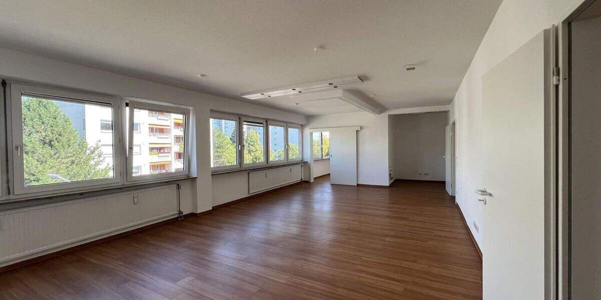 Gewerbeobjekt Erlangen Büchenbach - 9 Zimmer, 449.000&euro; | Angebot:25671201