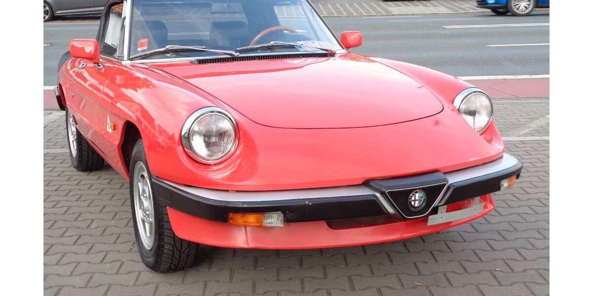 Alfa Romeo Spider 89.000 km 14.900 &euro; Nürnberg 90431