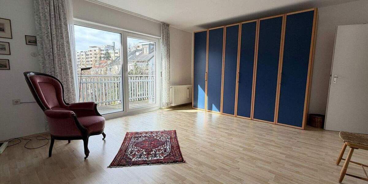 Reihenmittelhaus Nürnberg St Johannis - 6 Zimmer, 175 m&sup2;, 630.000&euro; | Angebot:25863184