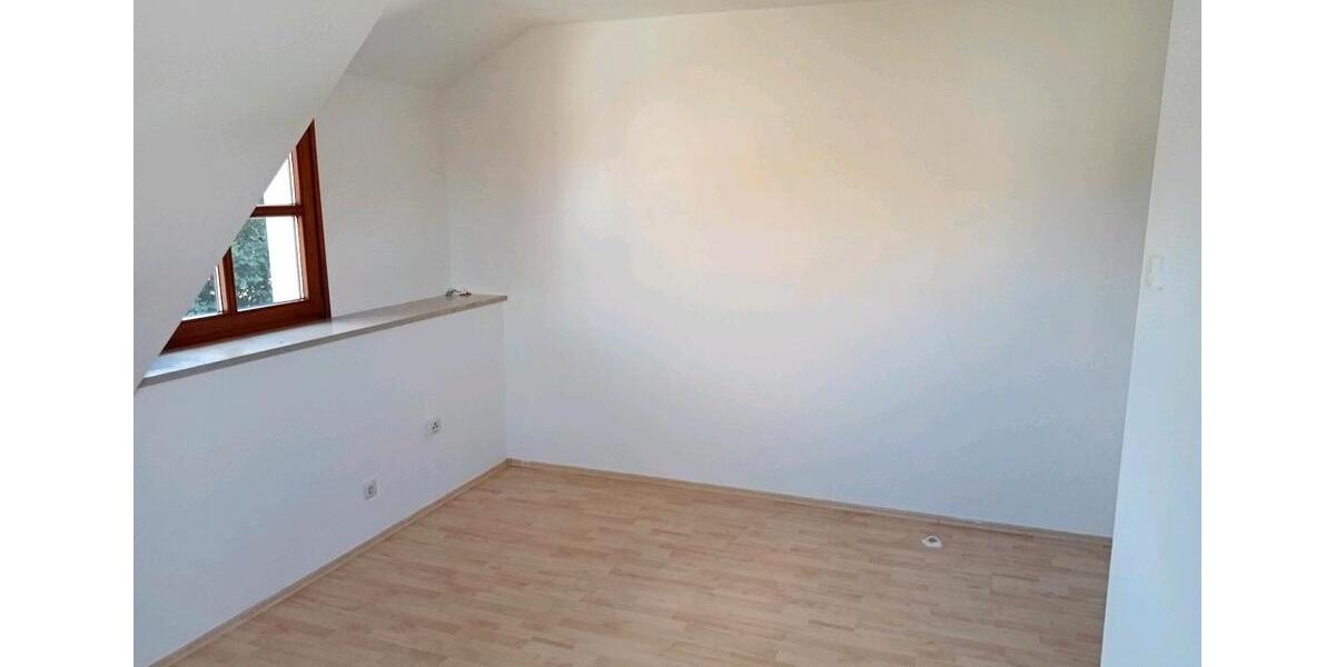 Dachgeschoßwohnung Heilsbronn - 980&euro; | Angebot:25932572