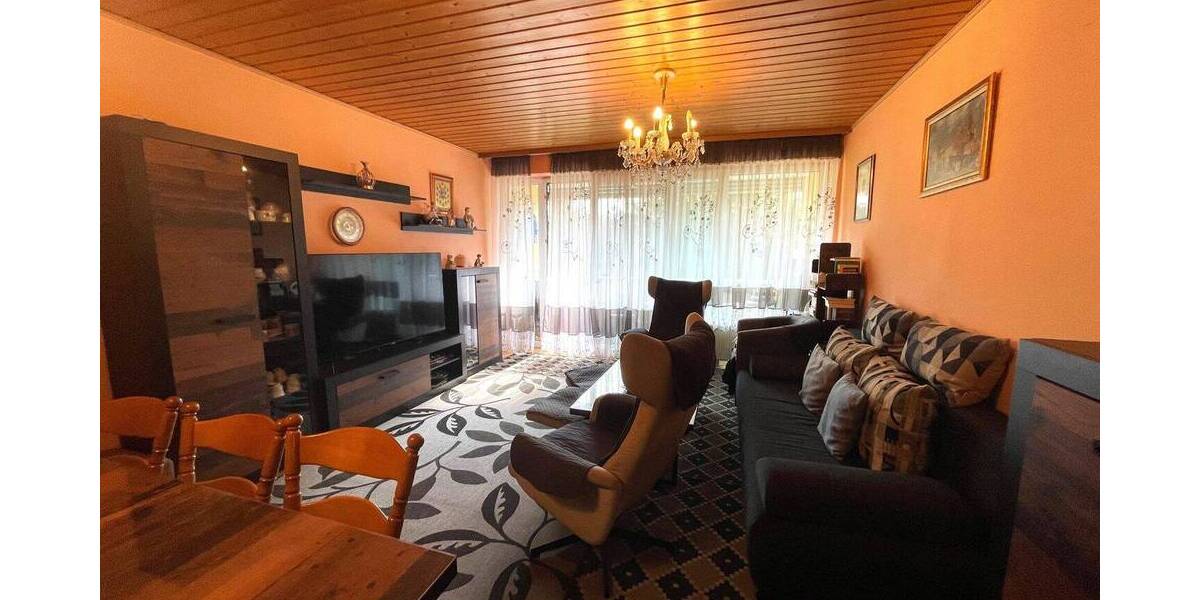 Etagenwohnung Nürnberg Schoppershof - 4 Zimmer, 95 m&sup2;, 250.000&euro; | Angebot:25996007