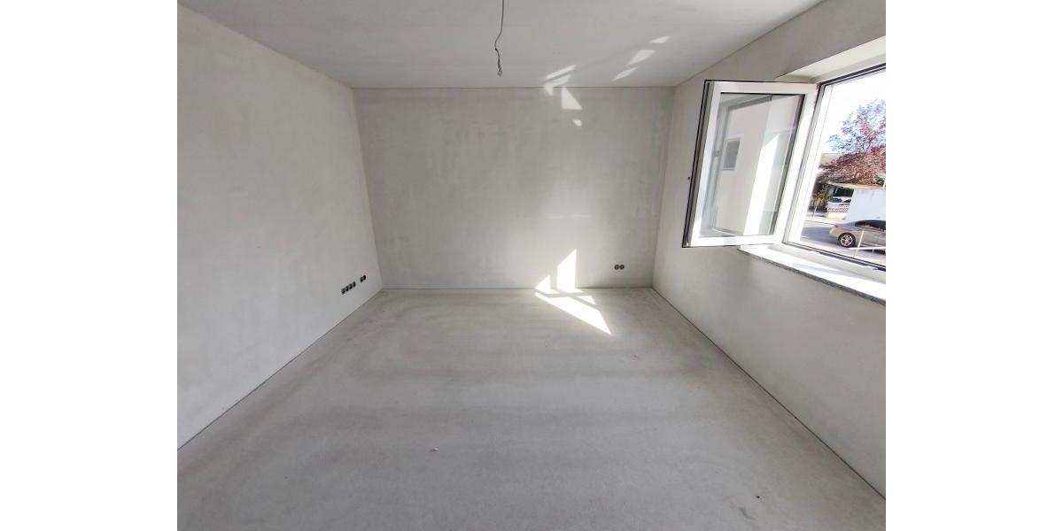 4 Zi. Wohnung (Nr. 7) im OG mit Balkon - Etagenwohnung Adelsdorf OT | Angebot:26785974