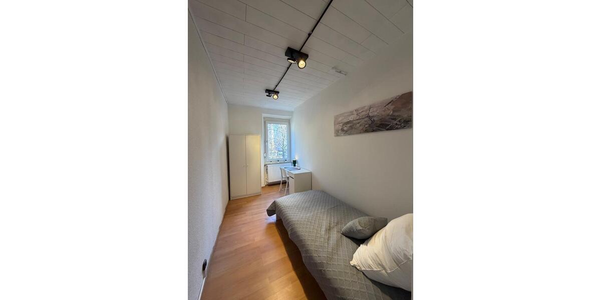 Etagenwohnung Nürnberg Sankt Leonhard - 1 Zimmer, 15 m&sup2;, 410&euro; | Angebot:26003985