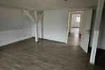 Etagenwohnung Eckental - 6 Zimmer, 180 m&sup2;, 1.350&euro; | Angebot:25853985