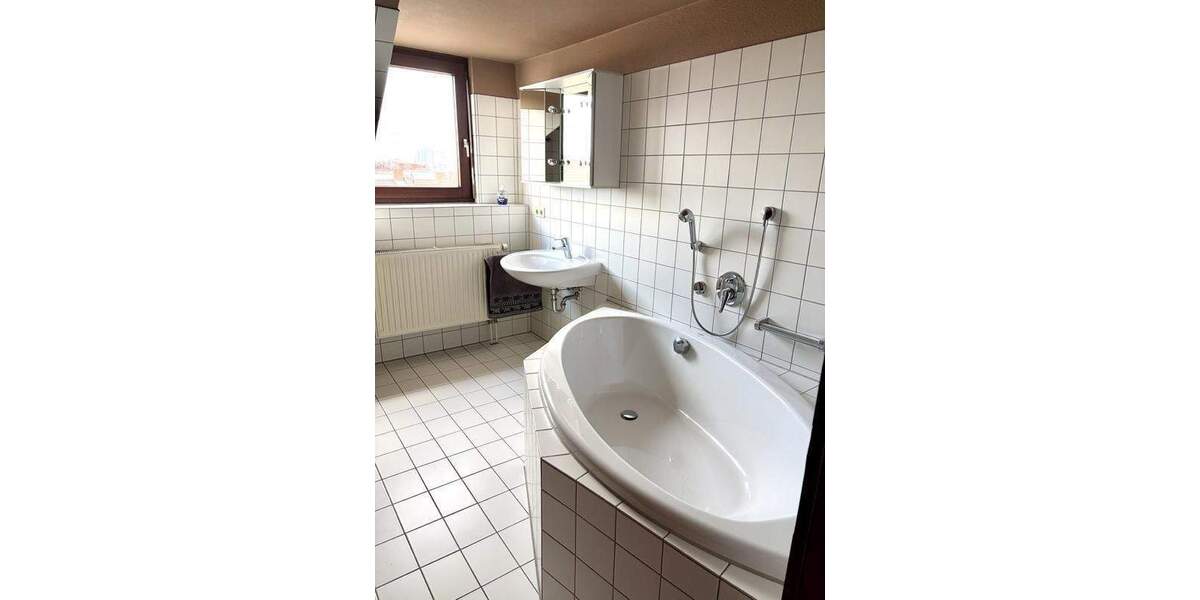 Etagenwohnung Nürnberg Steinbühl - 4 Zimmer, 104 m&sup2;, 395.000&euro; | Angebot:25678885
