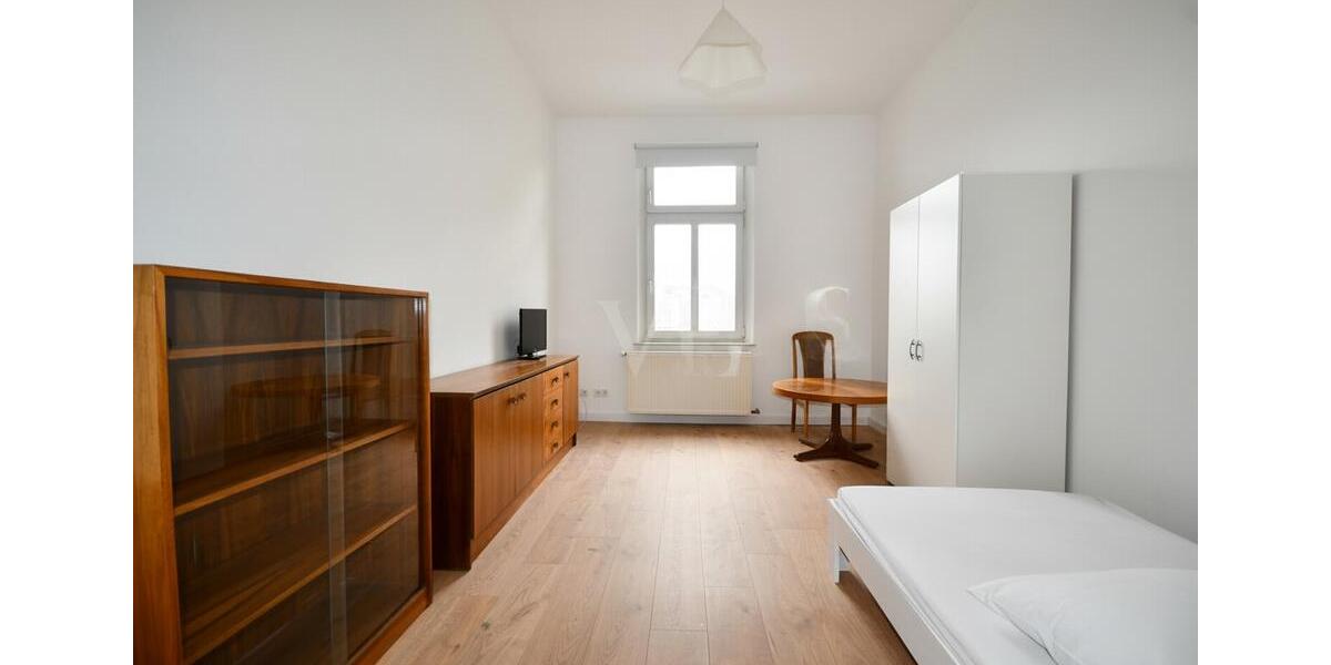 Etagenwohnung Fürth Südstadt - 6 Zimmer, 143 m&sup2;, 2.500&euro; | Angebot:26137228