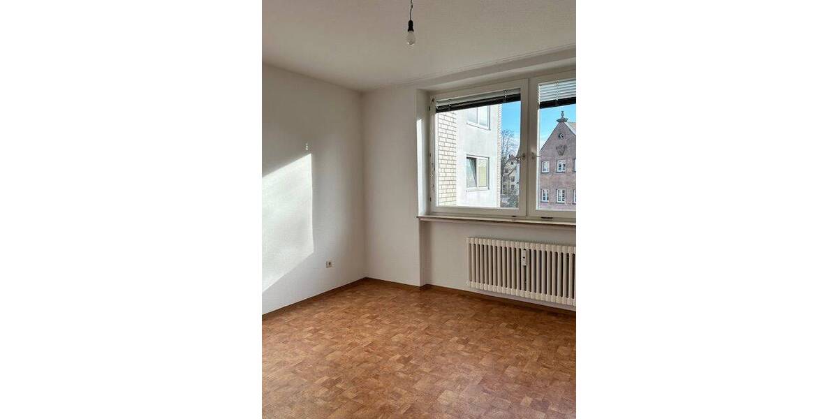 Etagenwohnung Nürnberg Laufamholz - 3 Zimmer, 87 m&sup2;, 310.000&euro; | Angebot:25911945