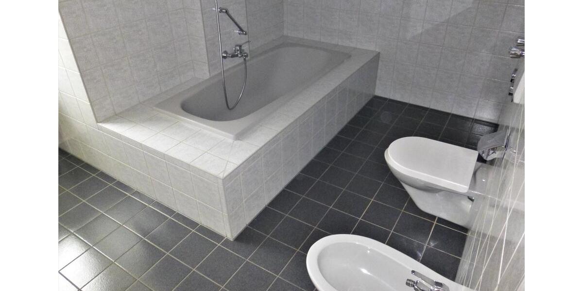 Dachgeschoßwohnung Gräfenberg - 2 Zimmer, 67 m&sup2;, 600&euro; | Angebot:25274778