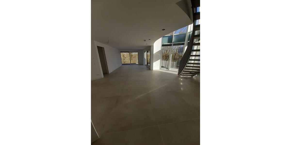 Etagenwohnung Fürth Atzenhof - 3 Zimmer, 166 m&sup2;, 2.200&euro; | Angebot:25543274