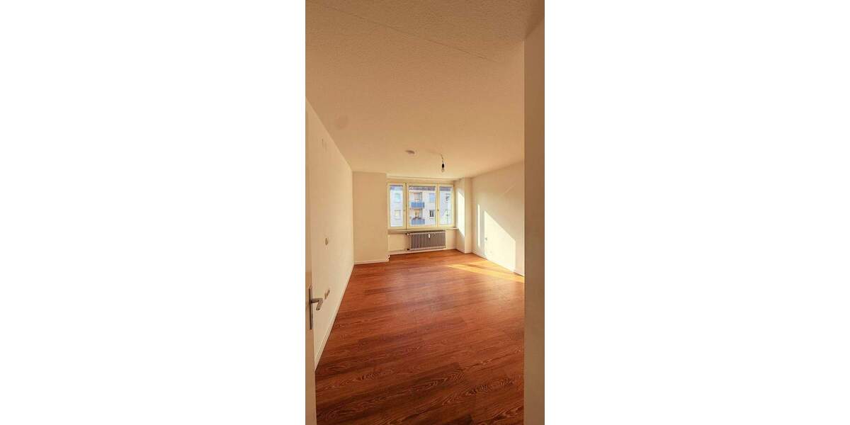 Etagenwohnung Nürnberg Maxfeld - 3 Zimmer, 74 m&sup2;, 1.056&euro; | Angebot:25665858