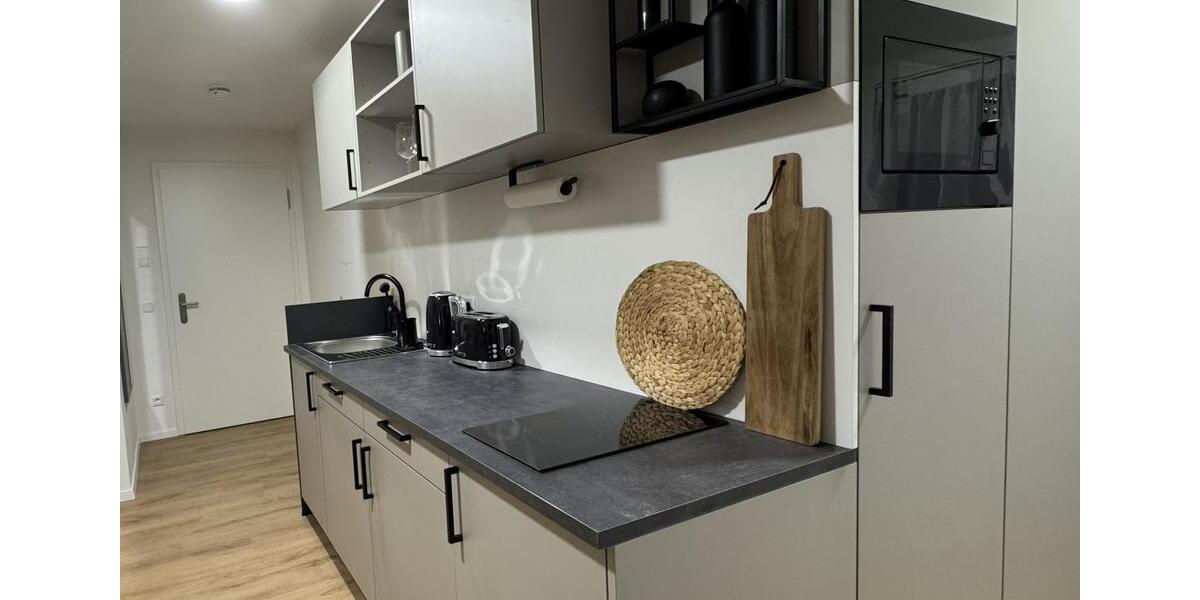 Dachgeschoßwohnung Erlangen Am Anger - 1 Zimmer, 27 m&sup2;, 900&euro; | Angebot:25170209