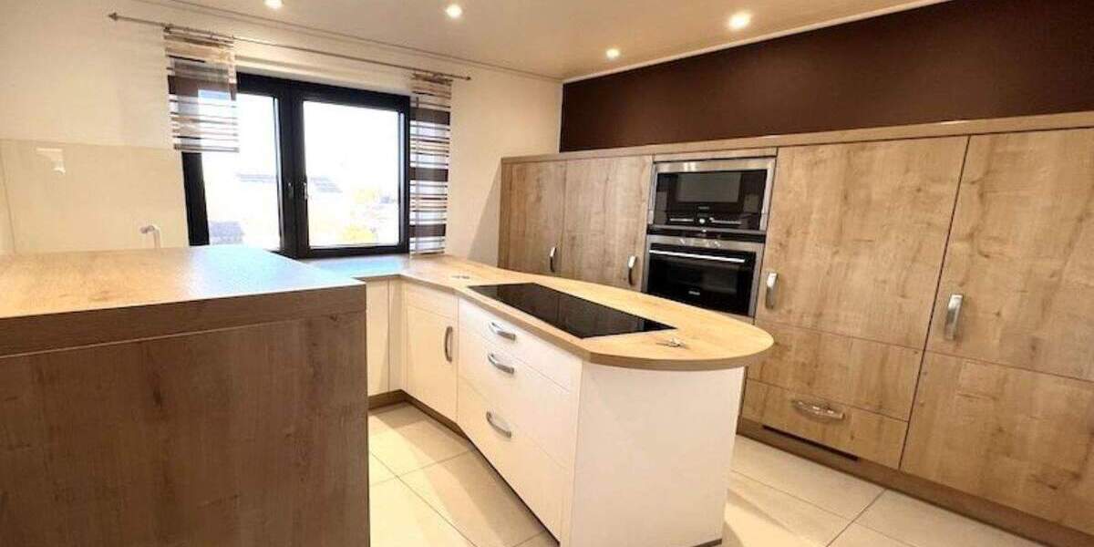 Etagenwohnung Pyrbaum - 4 Zimmer, 111 m&sup2;, 329.000&euro; | Angebot:25662843