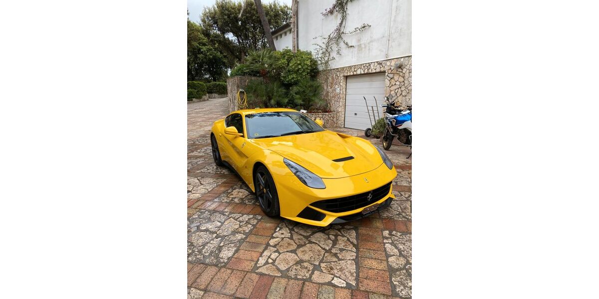 Ferrari F12 65.000 km 239.000 &euro; Nürnberg 90411