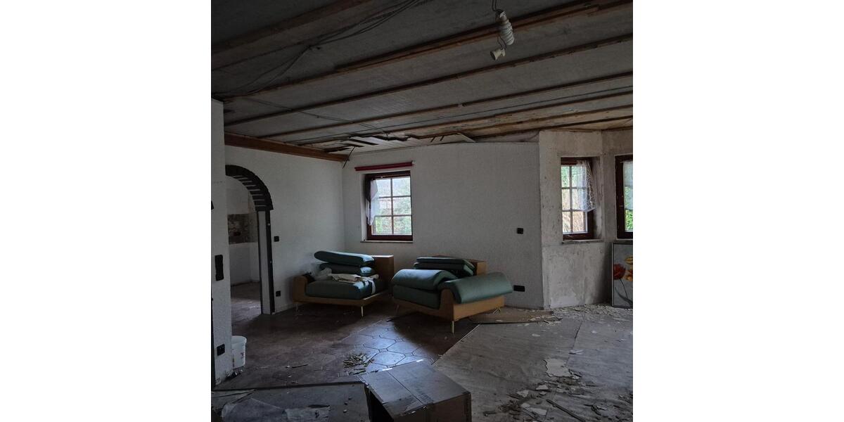 Mehrfamilienhaus, Wohnhaus Bruckberg - 3.5 Zimmer, 100 m&sup2;, 175.000&euro; | Angebot:25299511