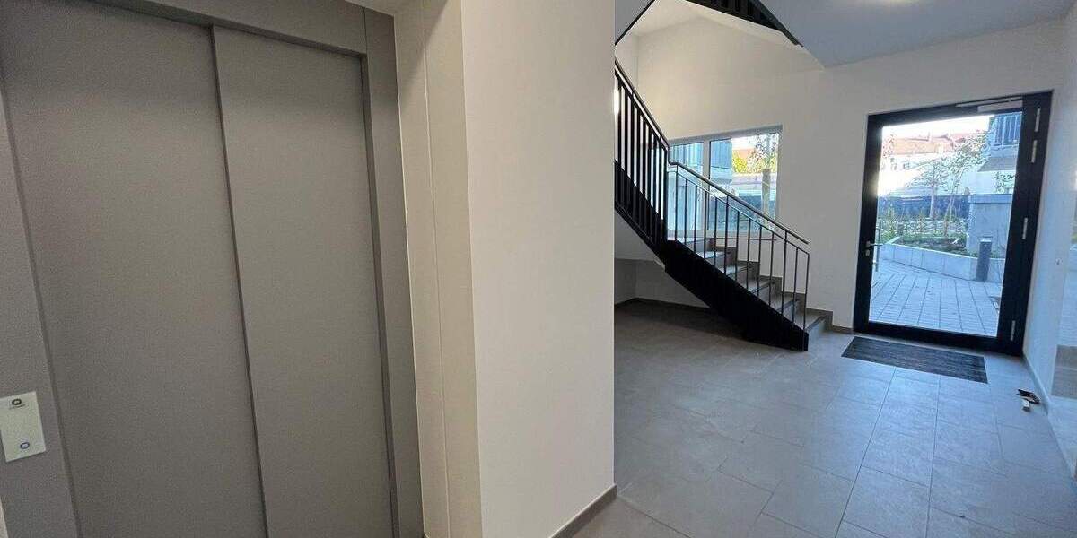 Terrassenwohnung Nürnberg Gostenhof - 2 Zimmer, 66 m&sup2;, 999&euro; | Angebot:26501537