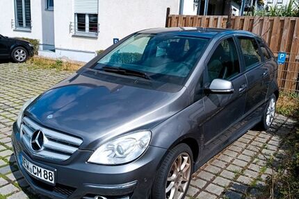 Mercedes-Benz B 180 170.674 km 2.400 &euro; Wendelstein 90530