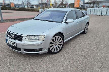 Audi A8 382.000 km 6.490 &euro; Roth 91154