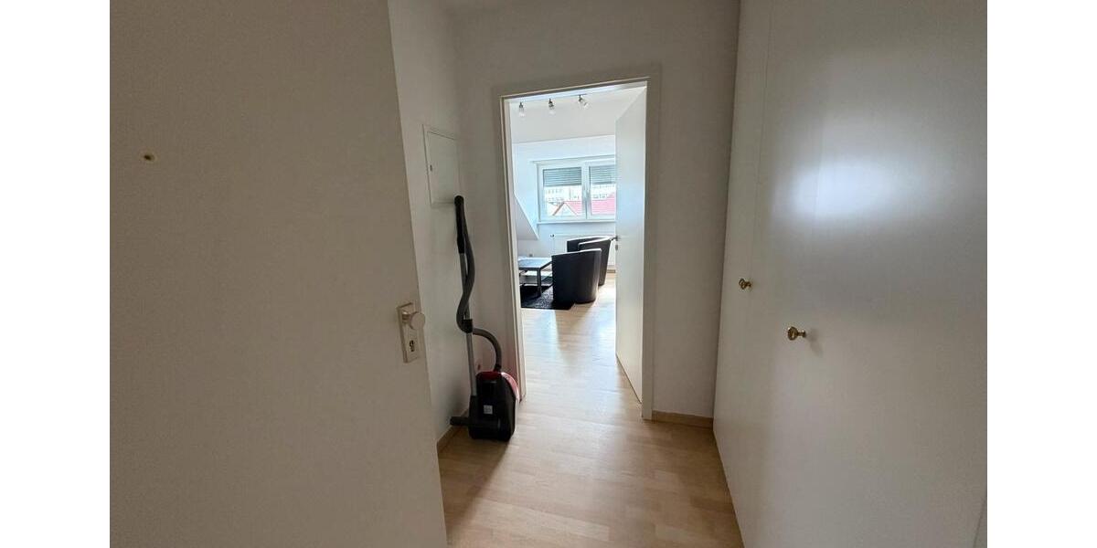 Dachgeschoßwohnung Herzogenaurach - 1 Zimmer, 25 m&sup2;, 650&euro; | Angebot:25934665