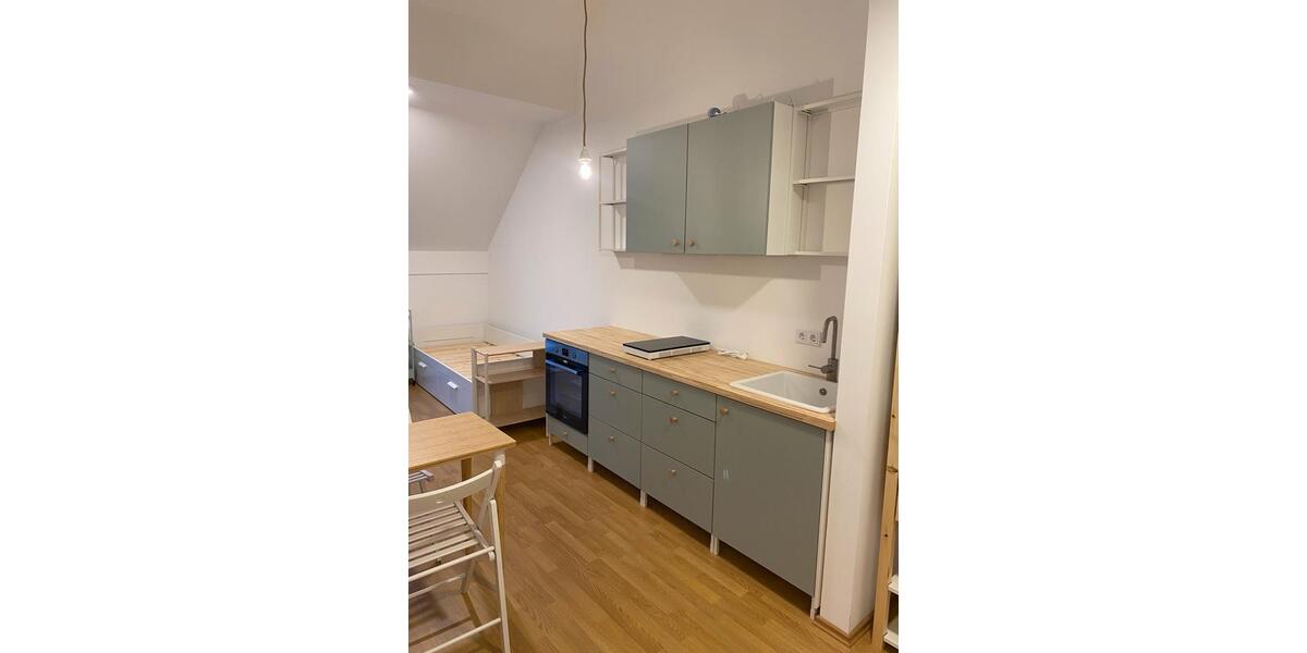 Dachgeschoßwohnung Nürnberg Almoshof - 1 Zimmer, 22 m&sup2;, 490&euro; | Angebot:25385040