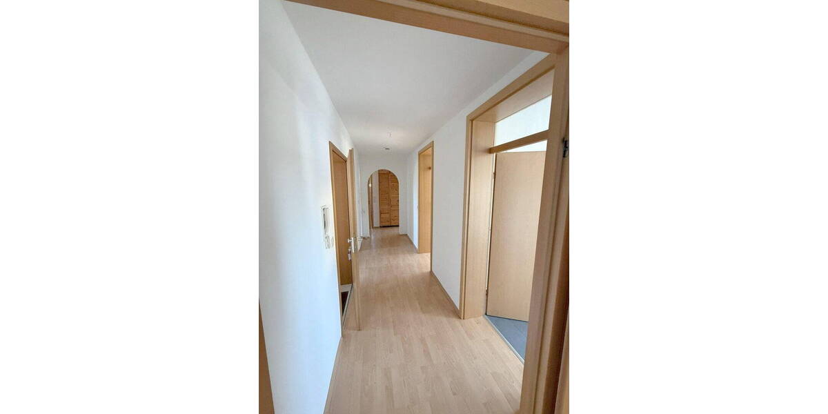 Etagenwohnung Fürth Unterfürberg - 4 Zimmer, 104 m&sup2;, 900&euro; | Angebot:26795100