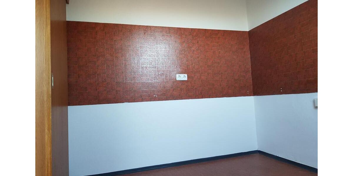 Dachgeschoßwohnung Herzogenaurach - 4 Zimmer, 98 m&sup2;, 885&euro; | Angebot:25310523