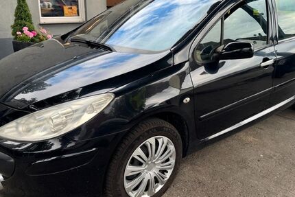 Peugeot 307 174.000 km 950 &euro; Nürnberg 90453