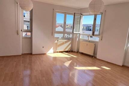 Wohnung Fürth Südstadt - 2 Zimmer, 48 m&sup2;, 179.000&euro; | Angebot:26672182