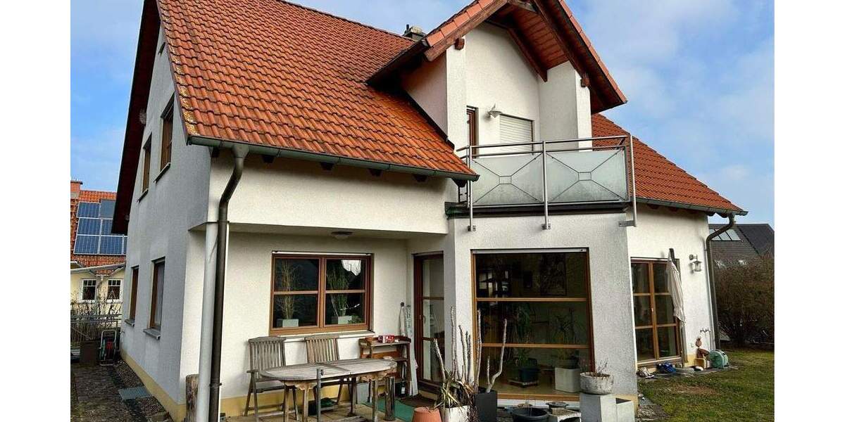 Einfamilienhaus Höchstadt - 7 Zimmer, 160 m&sup2;, 689.000&euro; | Angebot:25671221