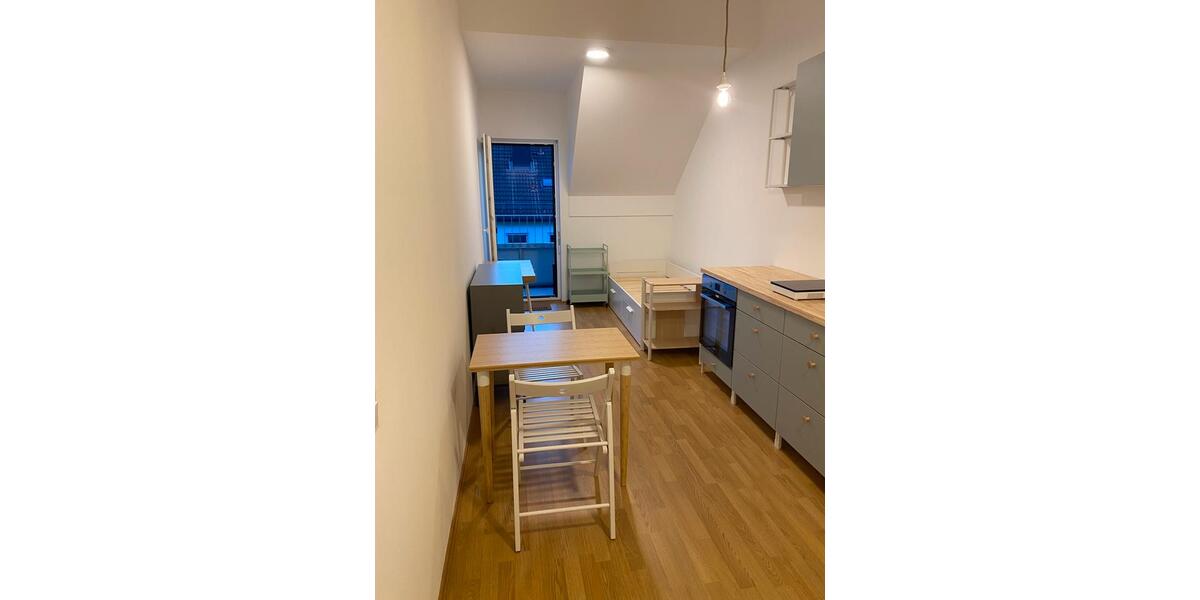 Dachgeschoßwohnung Nürnberg Almoshof - 1 Zimmer, 22 m&sup2;, 490&euro; | Angebot:25385040
