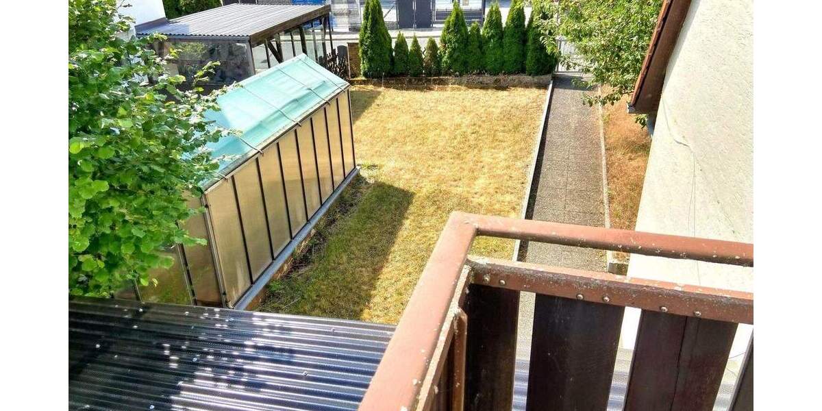 Mehrfamilienhaus, Wohnhaus Cadolzburg - 5 Zimmer, 110 m&sup2;, 385.000&euro; | Angebot:25676928