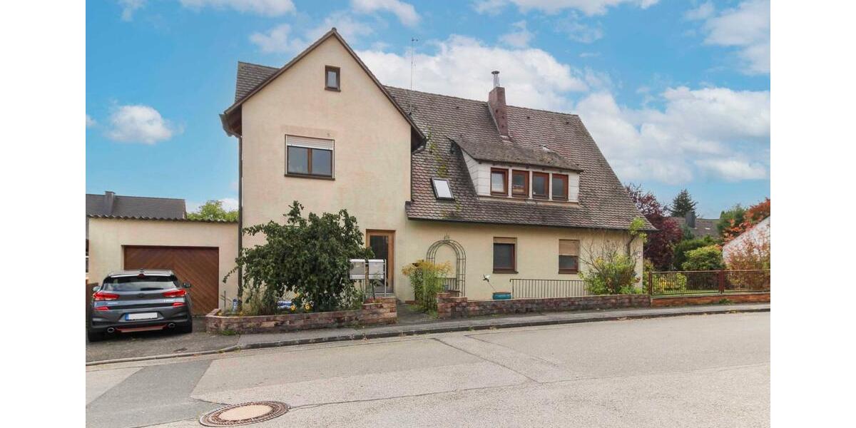 Einfamilienhaus Büchenbach - 8 Zimmer, 238 m&sup2;, 450.000&euro; | Angebot:26003419
