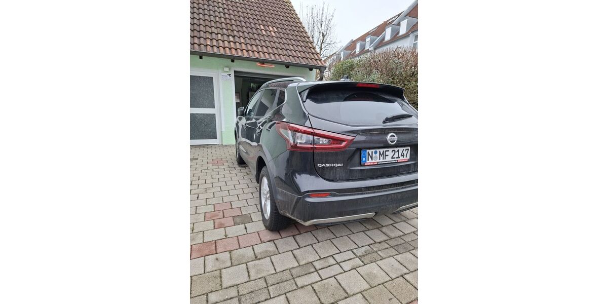 Nissan Qashqai 71.500 km 17.500 &euro; Nürnberg 90451